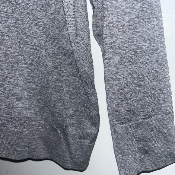 Lululemon Women’s Vent Tech Long Sleeve Shirt Heathered Gray - Picture 4 of 6